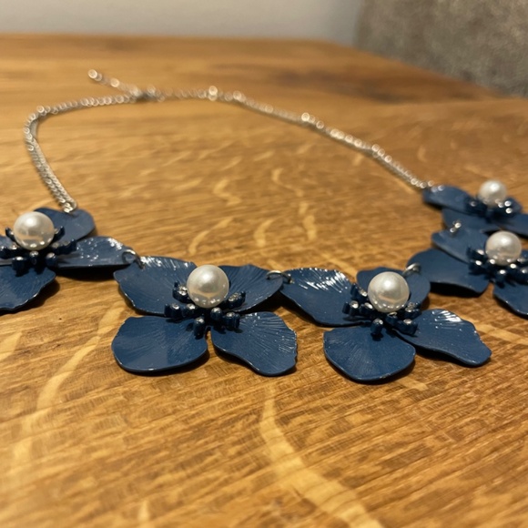 Necklace Fashion Jewelry Blue Flower Pattern Accessory - Picture 3 of 8